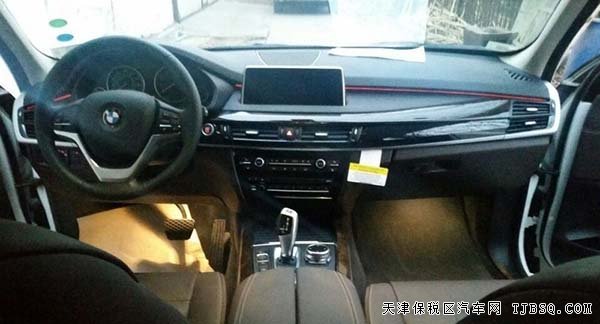 2015款美規(guī)寶馬X5現車熱賣 天津港口低價讓利