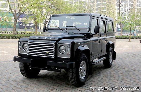 路虎衛(wèi)士110鉅惠酬賓 港口現(xiàn)車復(fù)古風(fēng)從容呈獻(xiàn)