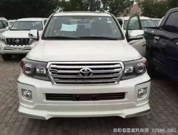 2015款豐田酷路澤4000野性十足 現(xiàn)車優(yōu)惠巨獻