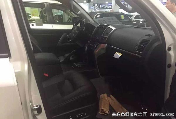 2015款豐田酷路澤5700 美規(guī)陸巡5.7L現(xiàn)車酬賓