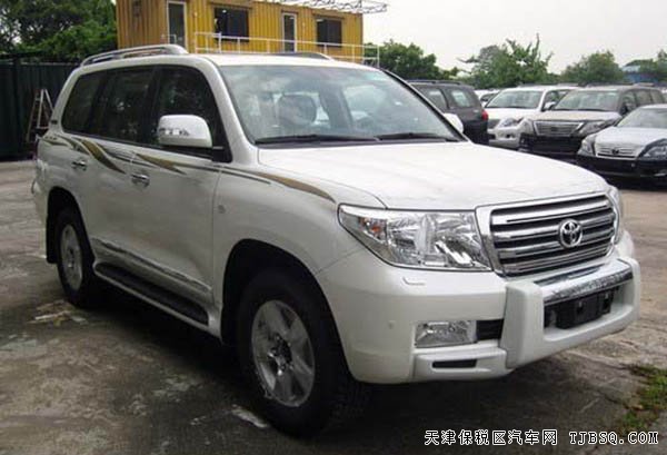 2015款豐田蘭德酷路澤4600 陸巡現(xiàn)車優(yōu)惠盡享