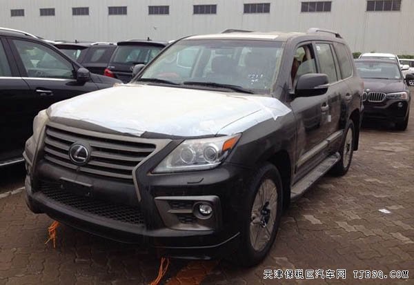 2015款雷克斯LX57中東版頂配 全尺寸SUV現(xiàn)車128萬起