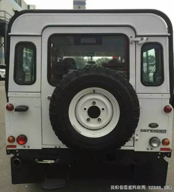 新款路虎衛(wèi)士強(qiáng)勢來襲 天津現(xiàn)車裸利低價熱賣