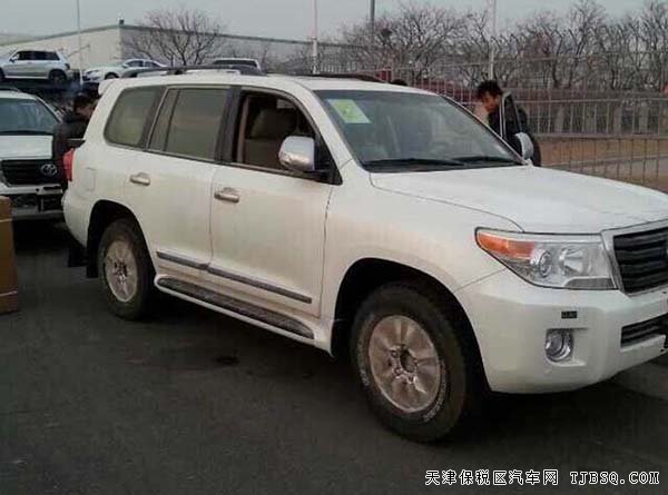 2015款豐田酷路澤4000 中東版4.0 V6現(xiàn)車惠購