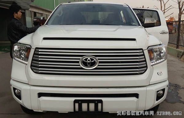 2015款豐田坦途SR5版 天津港現(xiàn)車(chē)促銷(xiāo)抄底熱賣(mài)