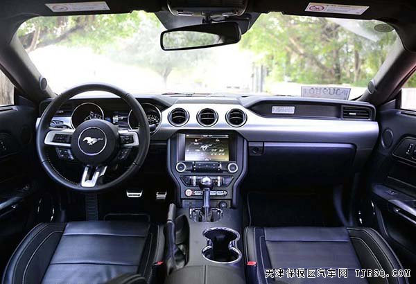 2015款福特野馬2.3T美式跑車 港口現(xiàn)車熱賣季