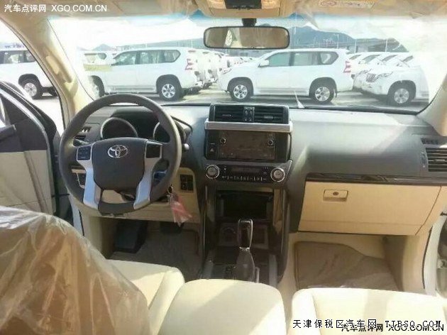 16款豐田霸道2700中東版 現(xiàn)車火力促銷鉅惠難擋