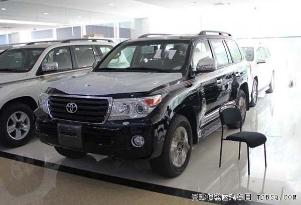 豐田蘭德酷路澤4000中東版 2015款現(xiàn)車優(yōu)惠來(lái)襲