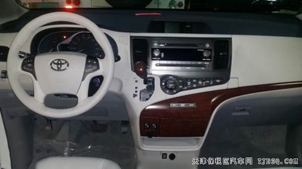 2015款豐田塞納商務(wù)車報價 3.5L現(xiàn)車優(yōu)惠熱賣