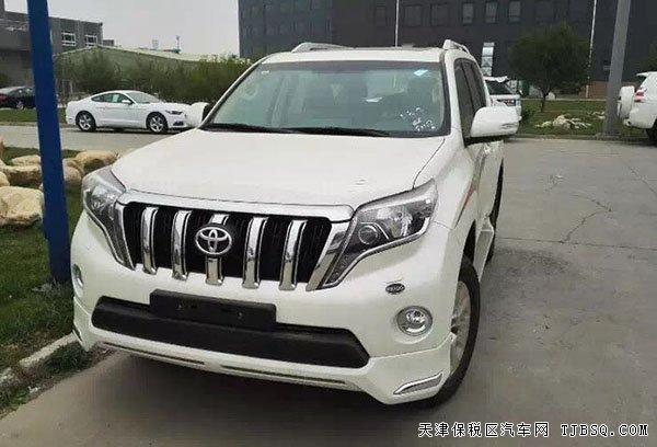 新款豐田普拉多2700 中東天窗版現(xiàn)車讓利勁惠