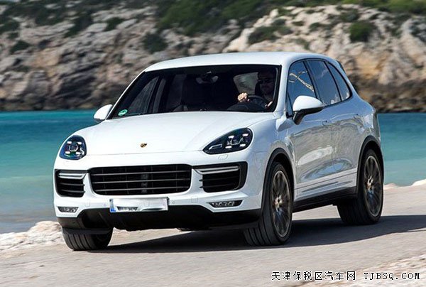 2015款保時(shí)捷卡宴柴油版 3.0T現(xiàn)車自貿(mào)區(qū)呈現(xiàn)