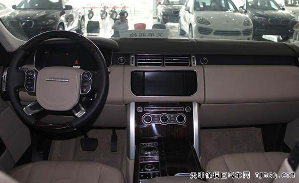 2015款路虎攬勝行政柴油版 3.0現(xiàn)車勁惠樂享