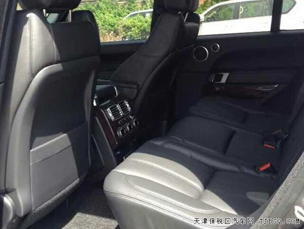 2015款路虎攬勝3.0T行政版 柴油版現(xiàn)車惠購車
