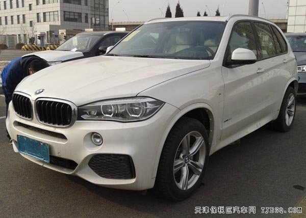 2014款寶馬X5M包清倉特惠 七座/19M輪/抬顯現(xiàn)車82萬起