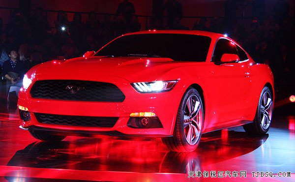 2015款福特野馬2.3T美式超跑 天津港現(xiàn)車優(yōu)惠購