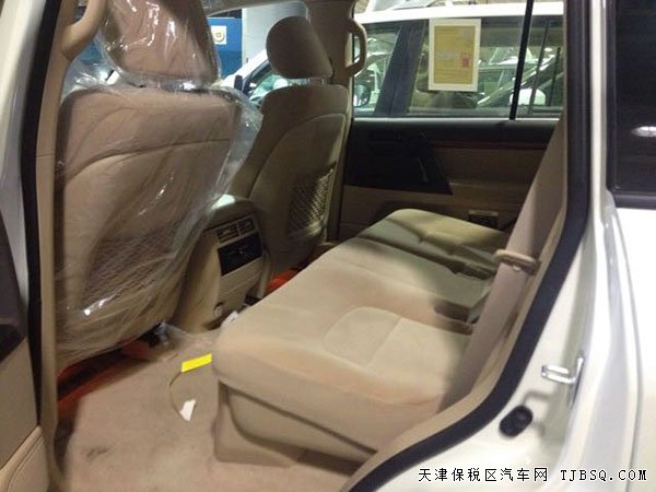 2015款豐田酷路澤4600中東版 陸巡4.6L優(yōu)惠呈現(xiàn)