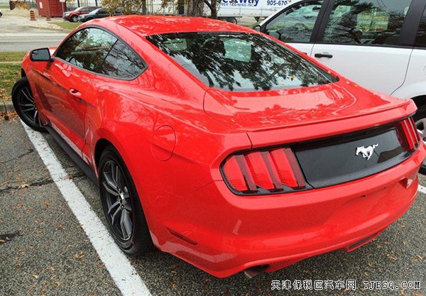 2016款福特野馬2.3T肌肉跑車 平民超跑現(xiàn)車32.5萬(wàn)惠購(gòu)