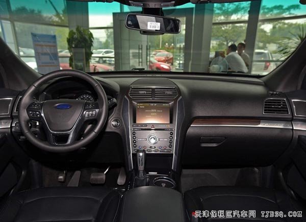 2016款福特探險(xiǎn)者2.3T美規(guī)版 天津港現(xiàn)車勁惠