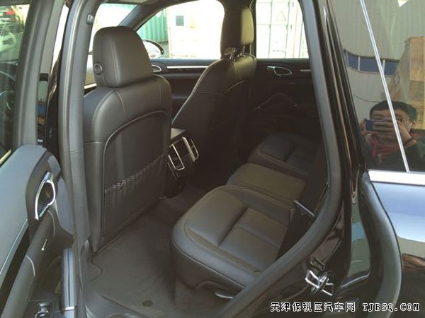 2016款保時捷卡宴汽油版3.6L 天津港現(xiàn)車惠報價