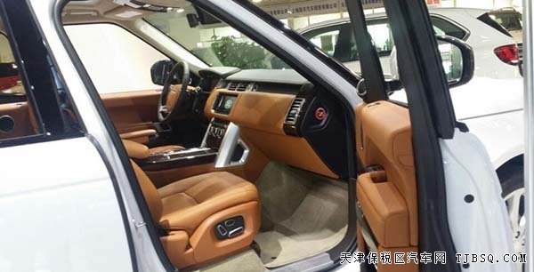 2016款路虎攬勝3.0T行政加長(zhǎng)版 現(xiàn)車優(yōu)惠樂(lè)享
