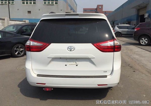 2015款豐田塞納商務(wù)車報(bào)價(jià) 3.5L美式MPV現(xiàn)車即刻擁有