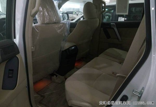 2016款豐田普拉多2700中東版 六速霸道現(xiàn)車惠報價