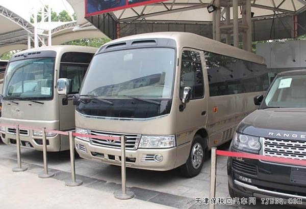 新款豐田考斯特10座/16座 天津港現(xiàn)車優(yōu)惠呈現(xiàn)
