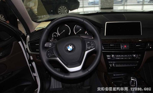 2015款中東版寶馬X5 平行進(jìn)口車現(xiàn)車優(yōu)惠熱賣