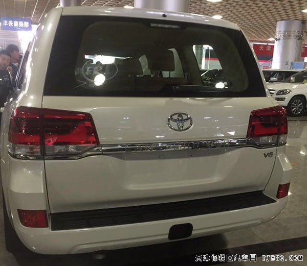 2016款進口豐田蘭德酷路澤4000 現(xiàn)車優(yōu)惠讓利