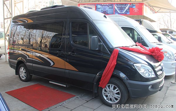新款奔馳斯賓特商務(wù)房車 平行進(jìn)口車優(yōu)惠呈現(xiàn)