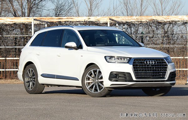 2016款?yuàn)W迪Q7豪華SUV 平行進(jìn)口現(xiàn)車優(yōu)惠讓利