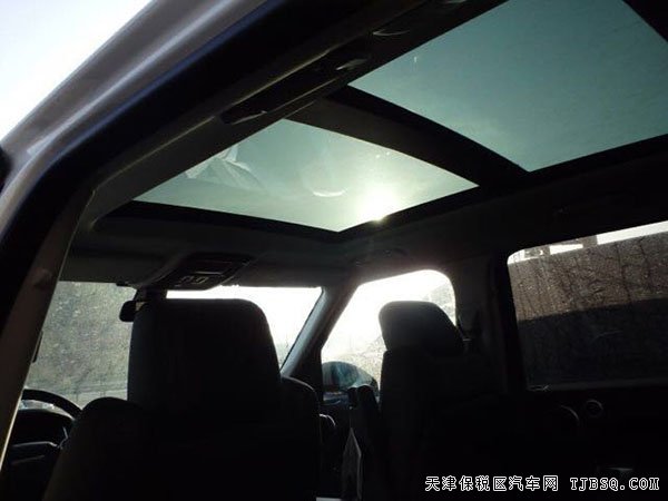 2016款路虎攬勝3.0T行政版 天津港現(xiàn)車優(yōu)惠巨獻(xiàn)