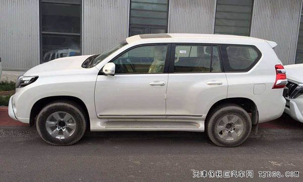 2016款豐田普拉多2700 6速霸道現(xiàn)車(chē)讓利熱賣(mài)