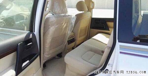 2016款豐田酷路澤4000 陸巡4000現(xiàn)車優(yōu)惠呈現(xiàn)