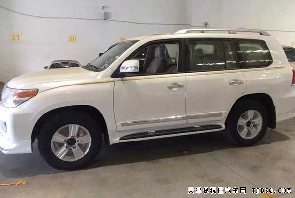 2015款進口豐田蘭德酷路澤5700 V8現(xiàn)車惠購車