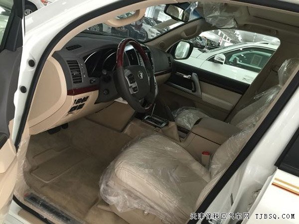 2015款進口豐田蘭德酷路澤5700 V8現(xiàn)車惠購車