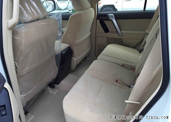 2016款豐田普拉多2700 全新6速越野現(xiàn)車享折扣