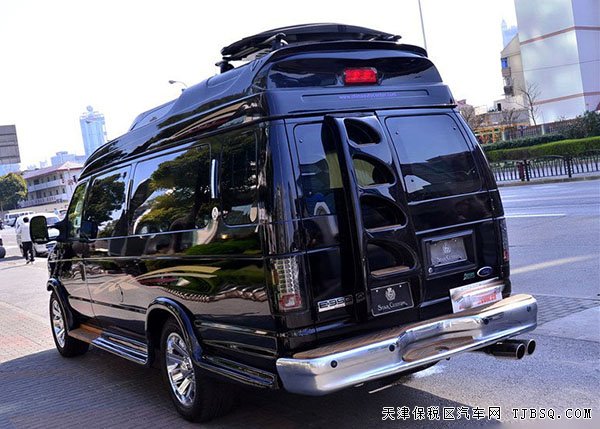 2016款福特E350商務(wù)房車 平行進(jìn)口車現(xiàn)車報(bào)價(jià)