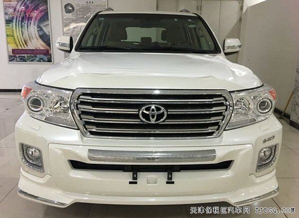 豐田蘭德酷路澤4600中東版 雙差/八座/18輪現(xiàn)車81萬(wàn)購(gòu)
