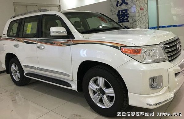 豐田蘭德酷路澤4600中東版 雙差/八座/18輪現(xiàn)車81萬(wàn)購(gòu)