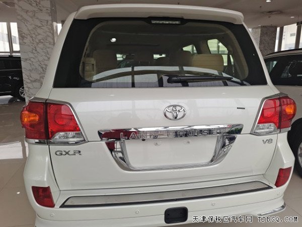 豐田蘭德酷路澤4600中東版 雙差/八座/18輪現(xiàn)車81萬(wàn)購(gòu)