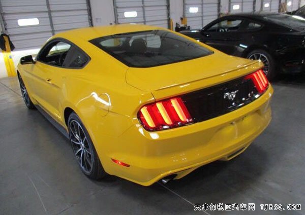 2016款福特野馬2.3T美式肌肉跑車 現(xiàn)車讓利購(gòu)