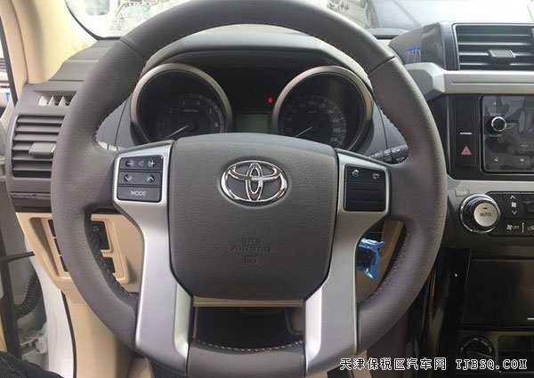 2016款中東豐田霸道2700 平行進(jìn)口現(xiàn)車讓利購