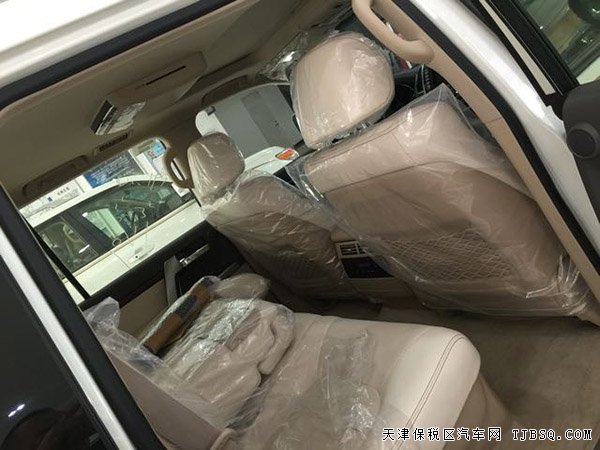 2015款豐田酷路澤5700中東版 陸巡全尺寸SUV現(xiàn)車享折扣