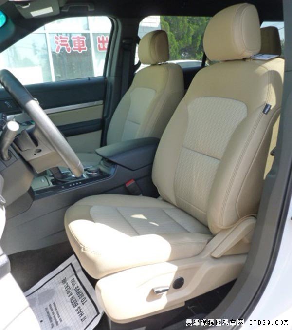 2016款福特探險(xiǎn)者2.3T 平行進(jìn)口車現(xiàn)車優(yōu)惠盡享