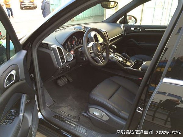 保時捷卡宴汽油版3.6L 16款天津港現(xiàn)車優(yōu)惠促