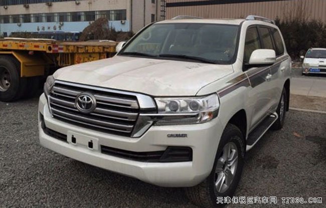 2016款豐田蘭德酷路澤4000 經(jīng)典越野現(xiàn)車惠享受