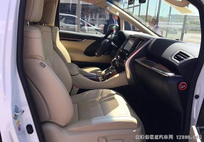 2016款豐田阿爾法3.5L蒙娜麗莎版 現(xiàn)車(chē)優(yōu)惠巨獻(xiàn)