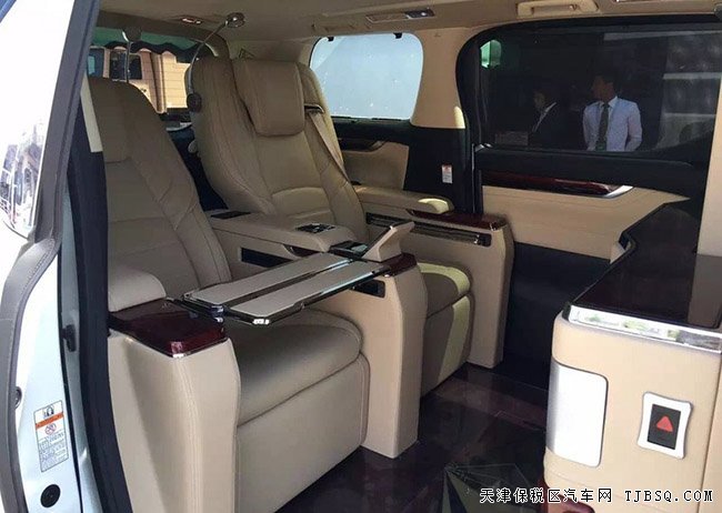 2016款豐田阿爾法3.5L蒙娜麗莎版 現(xiàn)車(chē)優(yōu)惠巨獻(xiàn)