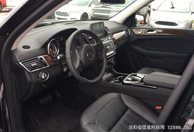 2017款奔馳GLS450加規(guī)版 天津港口現(xiàn)接受預(yù)定